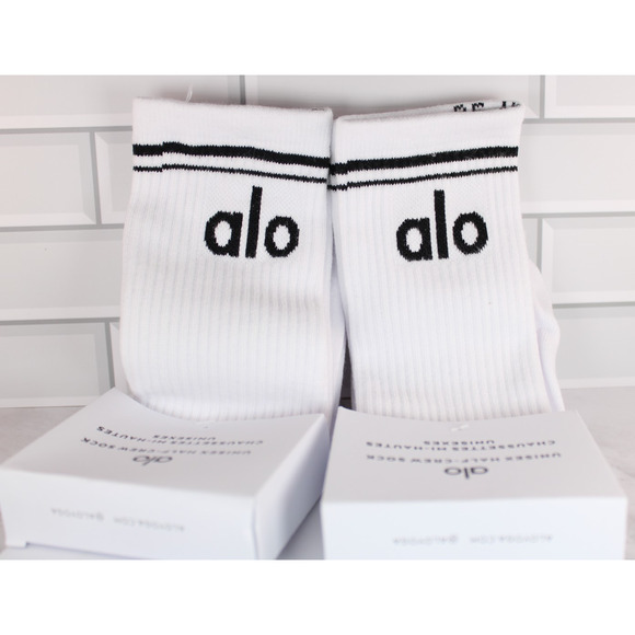 Alo Yoga Unisex Half Crew Throwback White Socks Set Bundle 2 pairs BNWT - Picture 6 of 7